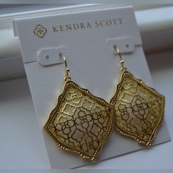 NWT Kendra Scott Kirsten Drop Earrings - Picture 9 of 9